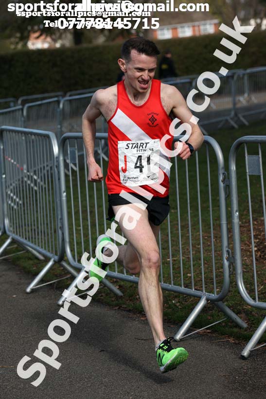 Senior mens Northern 12 Stage Road Relay Champs., Birkenhead Park. Photo: David T. Hewitson/Sports for All Pics